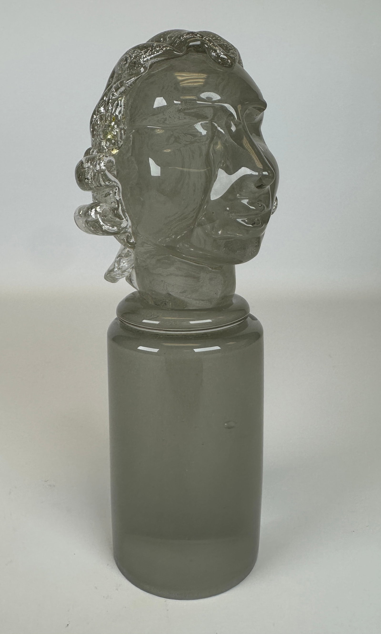 MURANO ART GLASS PORTRAIT BUST: SILVER MICA FLECKS IN HAIR, NO LABEL. 7.5"H