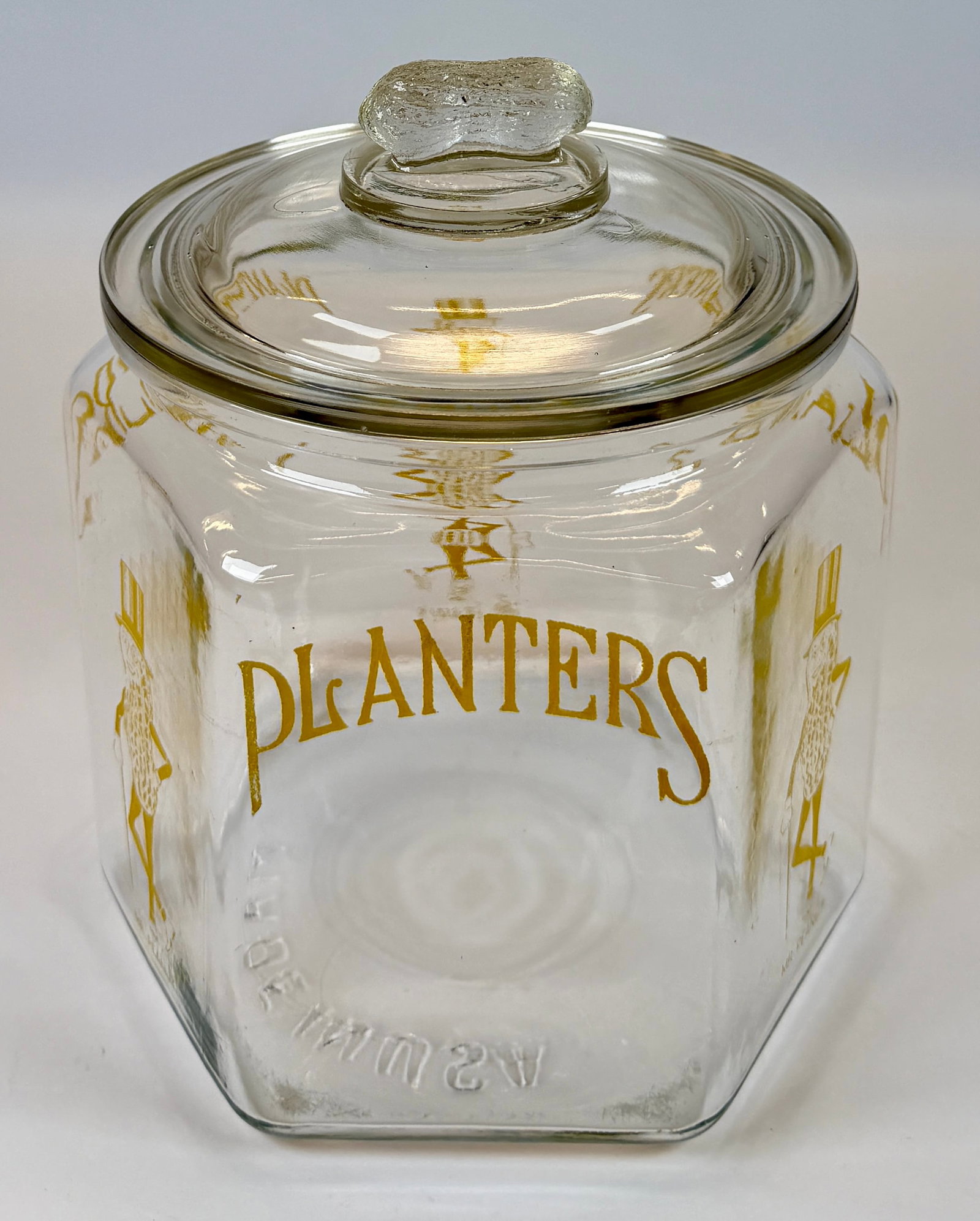 PLANTERS PEANUTS GLASS JAR (1 of 4)