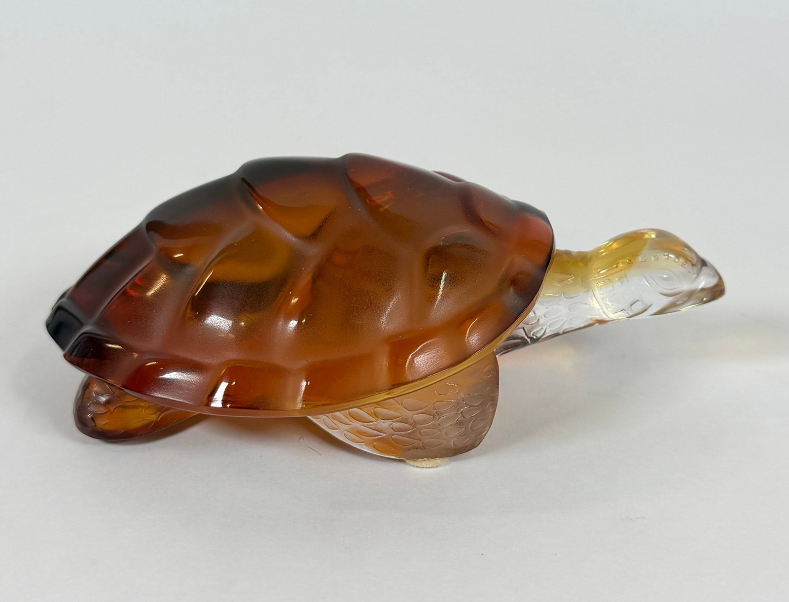 LALIQUE - FRANCE - AMBER TURTLE: SIGNED. 6"L.