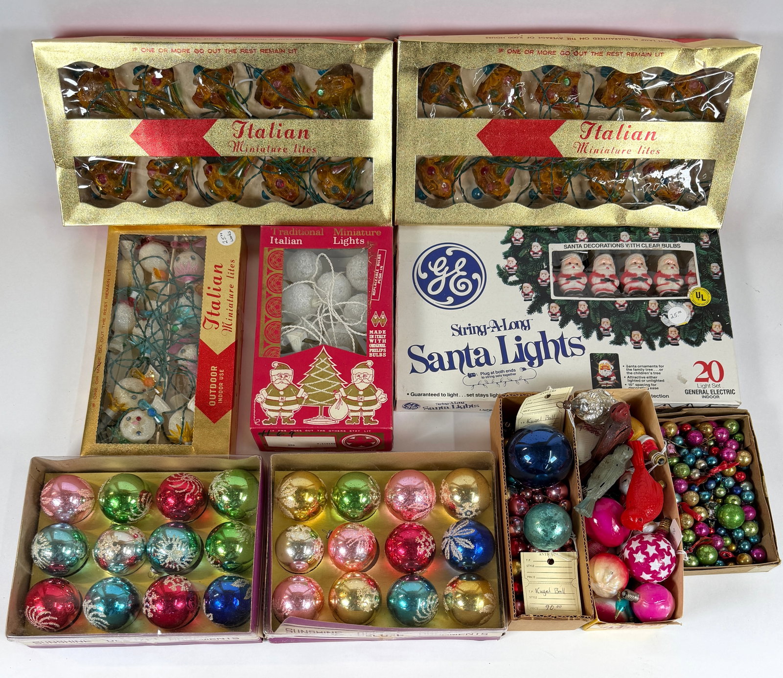 VINTAGE CHRISTMAS HOLIDAY D?COR (1 of 1)