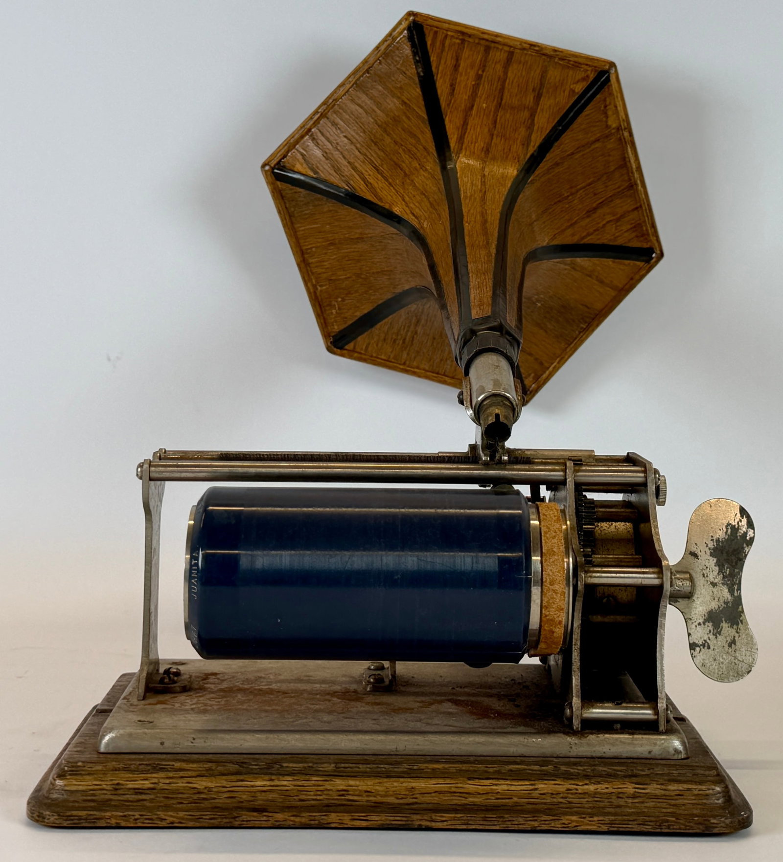 GRAPHOPHONE TYPE Q PLAYER - 9
