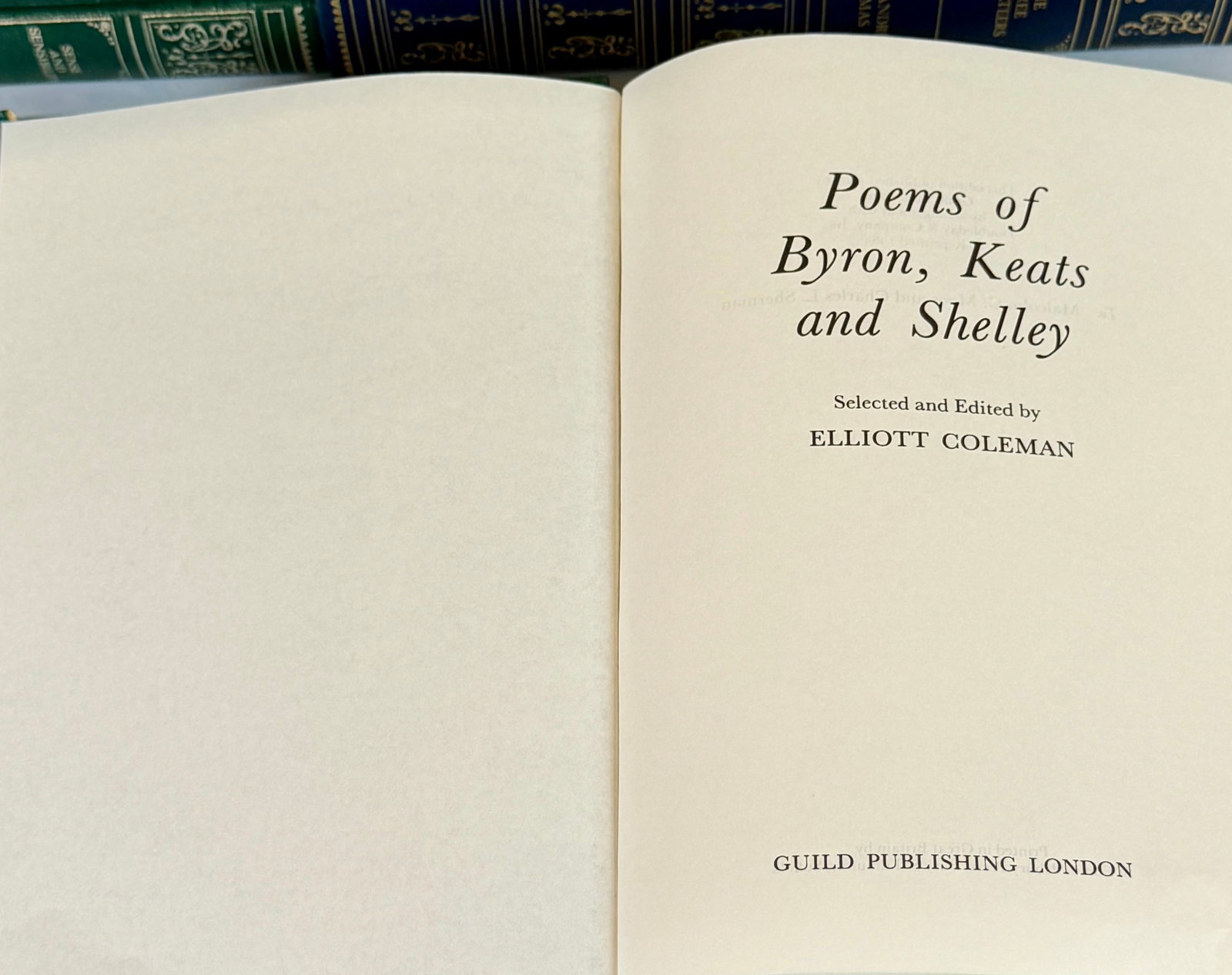 GUILD PUBLISHING CLASSIS - 30 VOLUMES - 6