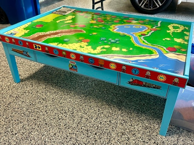 THOMAS THE TRAIN PLAY SET COLLECTION - 4