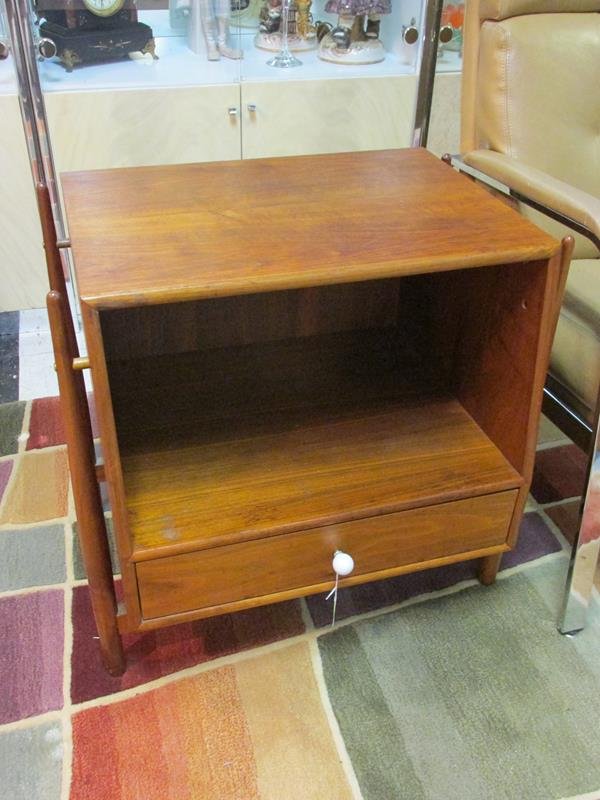 1960'S DECLARATION BY DREXEL WALNUT NIGHTSTAND: DESIGNED BY KIPP STEWART & STEWART MACDOUGALL