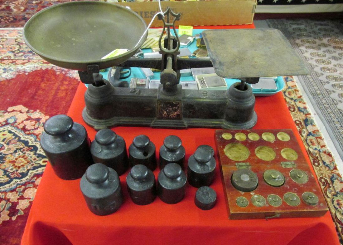 ANTIQUE BEAM SCALE WITH WEIGHTS: SEE TITLE