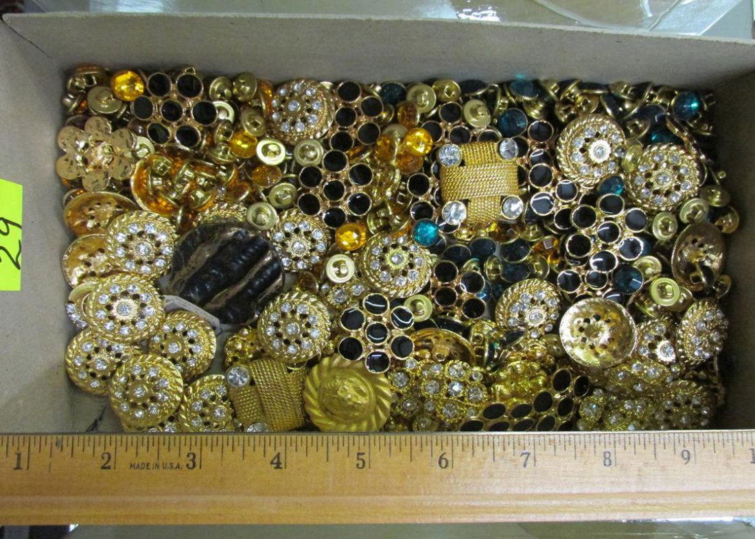 MIXED LOT OF BLING AND RHINESTONE BUTTONS (1 of 2)