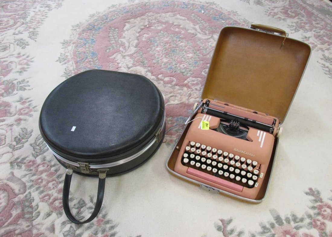 PINK SMITH CORONA TYPEWRITER, JET FLITE TRAVEL CASE: SEE TITLE