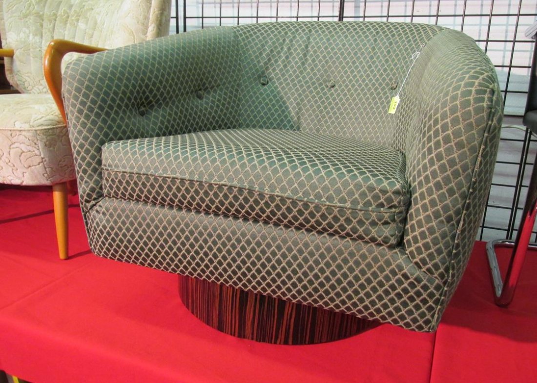 MILO BAUGHMAN SWIVEL CHAIR: SEE TITLE