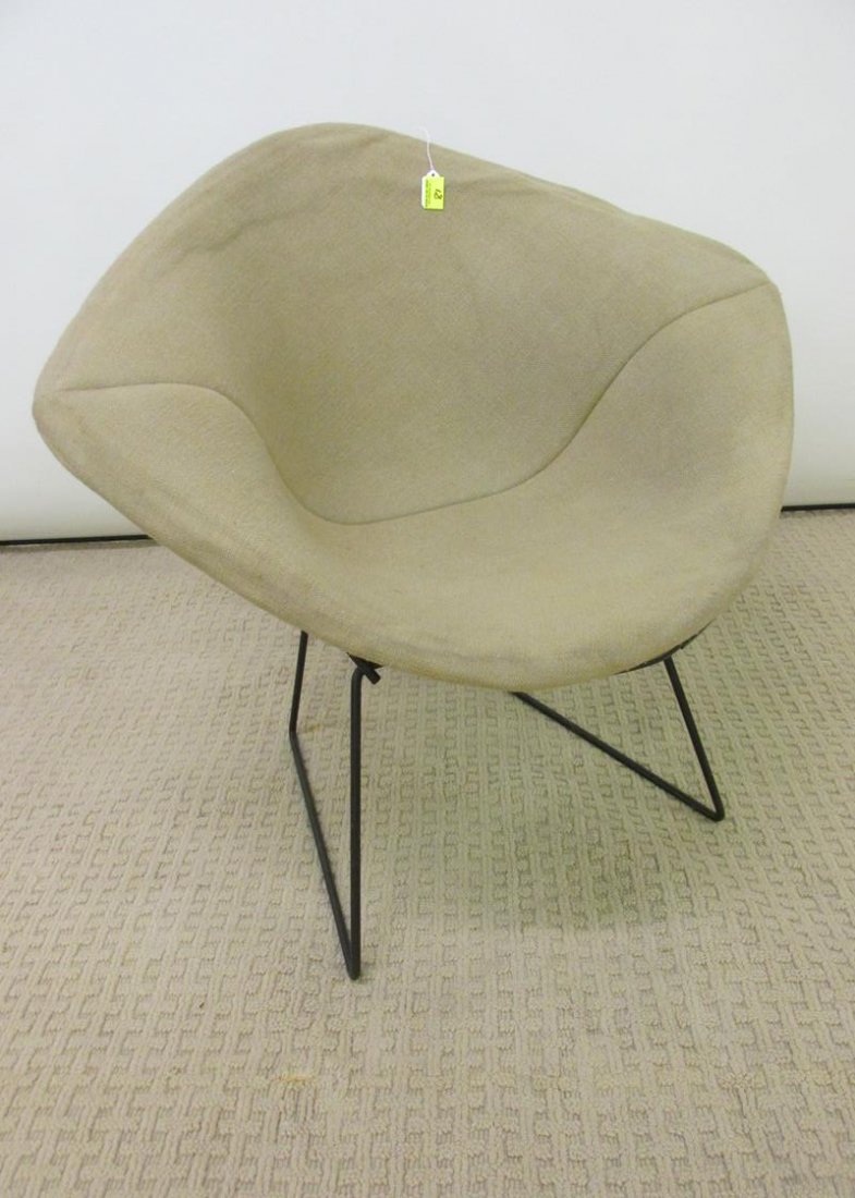 HARRY BERTOIA FOR KNOLL WIRE DIAMOND CHAIR: SHELL BEARING LABEL IS CRACKED IN SEVERAL PLACES
