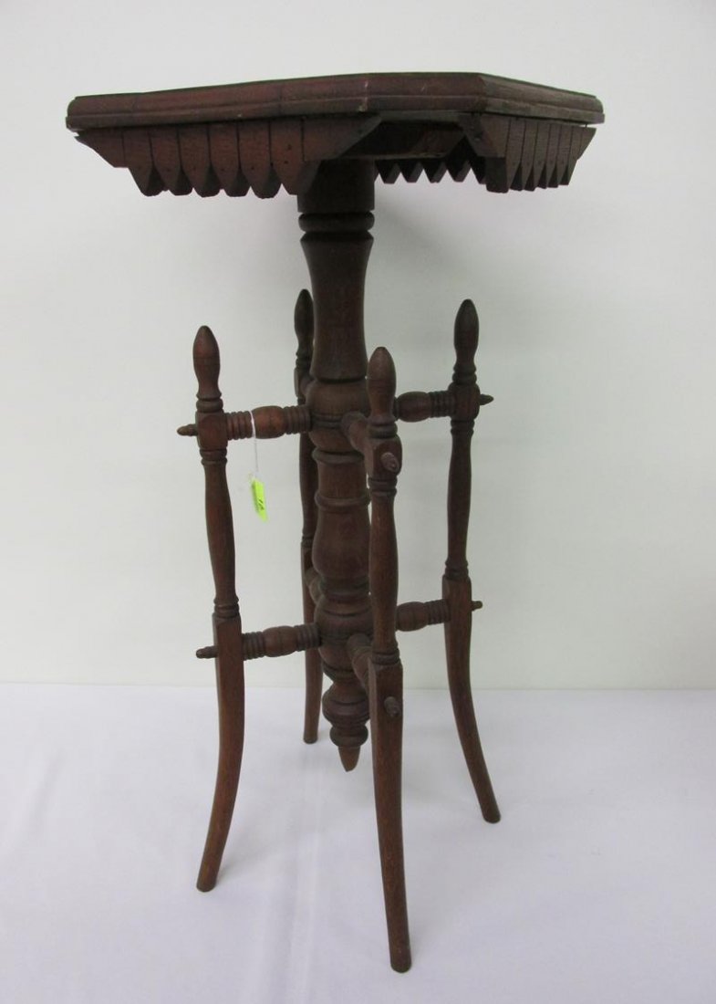 VICTORIAN LAMP TABLE (1 of 1)