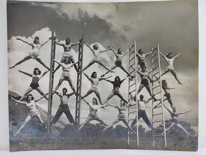 WALLENDA TROUPE PHOTOGRAPH BY LOOMIS DEAN: WALLENDA 2ND ACT WITH SHOWGIRLS, 10.75"X13.25"