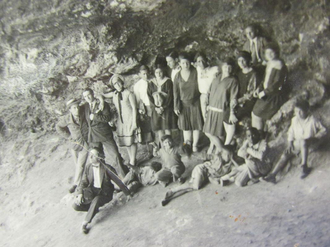 RARE - 1928 WALLENDA FAMILY PHOTO - CUBA (1 of 3)
