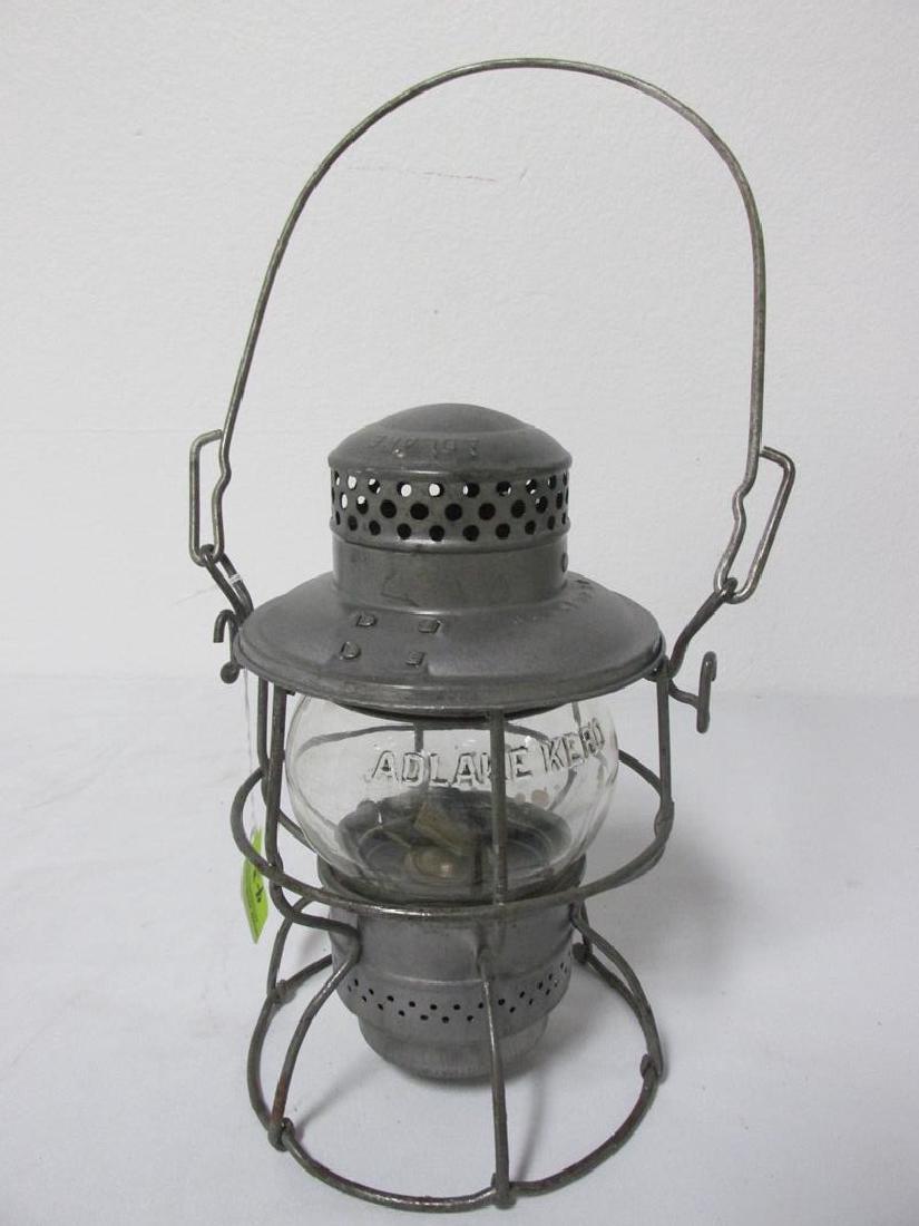 RUTLAND CLEAR GLOBE RAILROAD LANTERN (1 of 2)