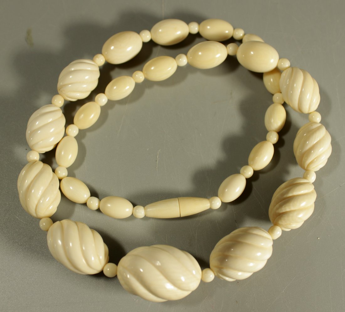 A Vintage Chinese Carved Beads Necklace (1 of 4)