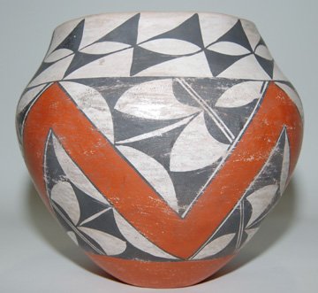 ACOMA POTTERY JAR