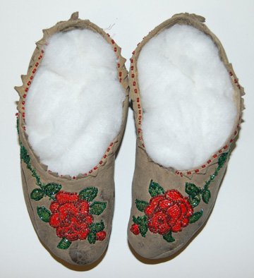 NORTHERN PLAINS MOCCASINS