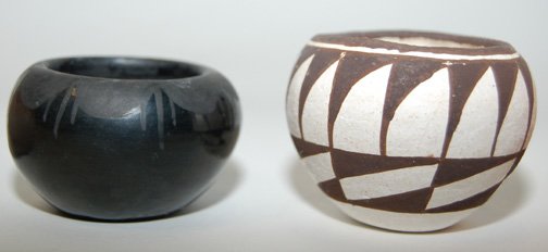 EIGHT PUEBLO POTS - 4