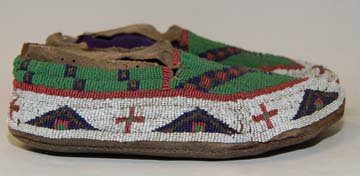 SIOUX MOCCASINS - 3