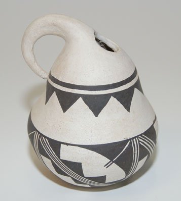 ACOMA POTTERY JAR