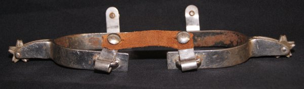 Spurs: 1950s chrome 5.5" x 3.25" Shipping charge on this item is $10.00. Unless noted all items have some amount of acceptable wear, scratches, nicks, missing stitches, ect. for their age. Measurements on pa