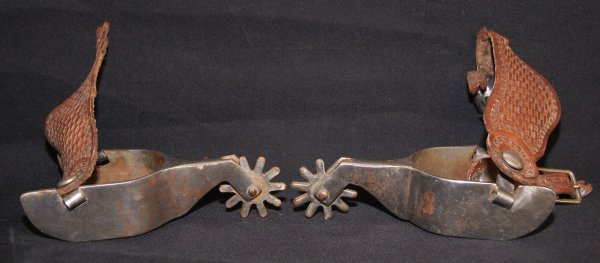 Spurs: 1950s 6.5"x 3" x 1.5" Shipping charge on this item is $10.00. Unless noted all items have some amount of acceptable wear, scratches, nicks, missing stitches, ect. for their age. Measurements on painti