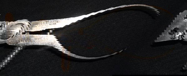 Reloading Tool: pat. 1889 Ideal mfg co. 32 w.c.f. 8" longShipping charge on this item is $10.00.Unless noted all items have some amount of acceptable wear, scratches, nic