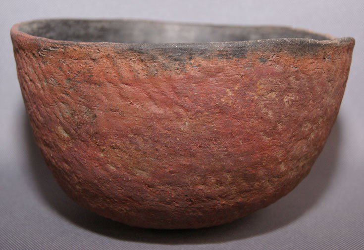 PREHISTORIC POTTERY BOWL: prehistoric Salado red ware as found condition with chip on rim, 4" x 6.75" Shipping charge are for the United States. The shipping on this lot is $10.00. Outside the United States there will be addit