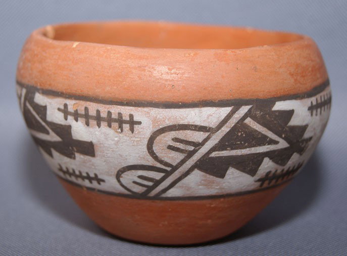 JEMEZ POTTERY BOWL: 1970s painted design with dragonflies inside bowl has rubs and nicks signed Mr. and Mrs. Jose Rey Toledo 3" x 4.5" Shipping charge are for the United States. The shipping on this lot is $10.00. Outsid