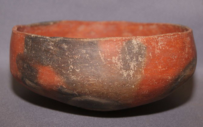 Salado pottery bowl: 1250-1400ad plain ware has rim crack, 4" x 8" Shipping charge are for the United States. The shipping on this lot is $10.00. Outside the United States there will be additional shipping fees. Unless no