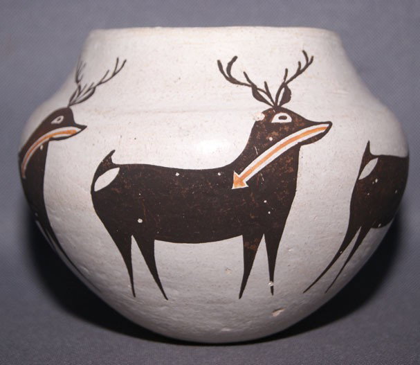ACOMA POTTERY JAR: 1970s 80s polychrome heart line design has pitting signed G. Chino, 5" x 6" Shipping charge are for the United States. The shipping on this lot is $10.00. Outside the United States there will be addit