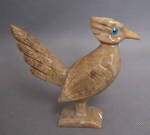 ZUNI FETISH: 1980s carved roadrunner with inlaid eyes, 2.5" x 3" Shipping charge are for the United States. The shipping on this lot is $10.00. Outside the United States there will be additional shipping fees. Unl