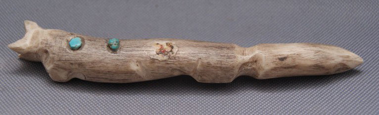 PUEBLO FETISH: 1970s 80s carved antler fox with turquoise stones one stone missing, .75" x 5.5" x 1" Shipping charge are for the United States. The shipping on this lot is $10.00. Outside the United States there wil