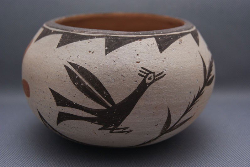 ZIA POTTERY BOWL: 1960s polychrome and bird design, 3" x 5" Shipping charge are for the United States. The shipping on this lot is $10.00. Outside the United States there will be additional shipping fees.