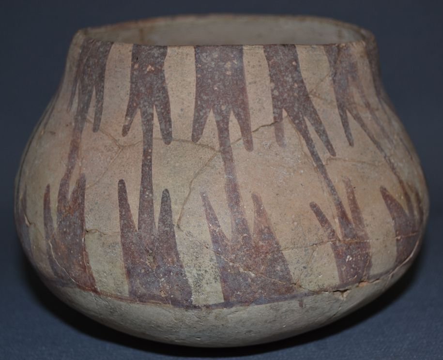 HOHOKAM POTTERY VASE: prehistoric minor restoration 10% plaster cracks showing 4.75"x7" Shipping charge are for the continental United States only There will be additional shipping fees on shipments to Hawaii, Alaska and o