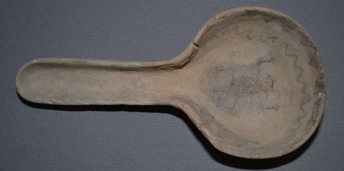 ANASAZI POTTERY LADLE: prehistoric has chips on rim handle is plaster and has cracks 1.75"x10.75"x5" Shipping charge are for the continental United States only There will be additional shipping fees on shipments to Hawaii,