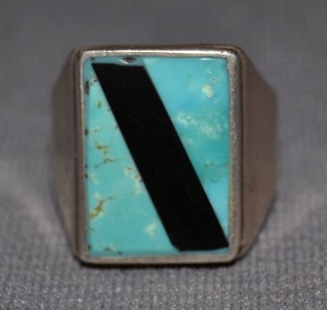 NAVAJO SILVER RING: 1950s 60s sterling silver stone to stone inlay size 10.5 Shipping charge are for the continental United States only There will be additional shipping fees on shipments to Hawaii, Alaska and outside th