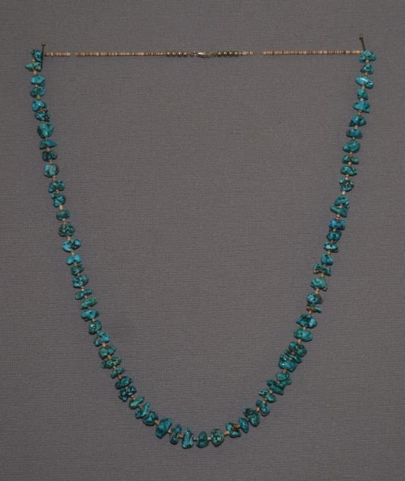 PUEBLO NECKLACE: 1970s 80s shell and nugget turquoise 32" long Shipping charge are for the continental United States only There will be additional shipping fees on shipments to Hawaii, Alaska and outside the United St