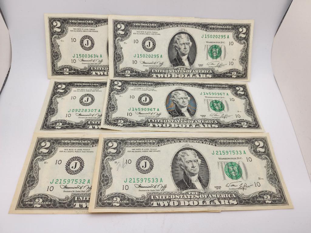 (6) 1976 $2 Notes Green Seal - Two Consecutive Serial Numbers (1 of 6)