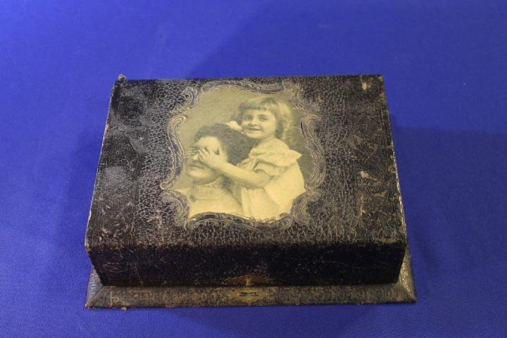 Victorian Celluloid Dresser Set in Beautiful Original (1 of 2)