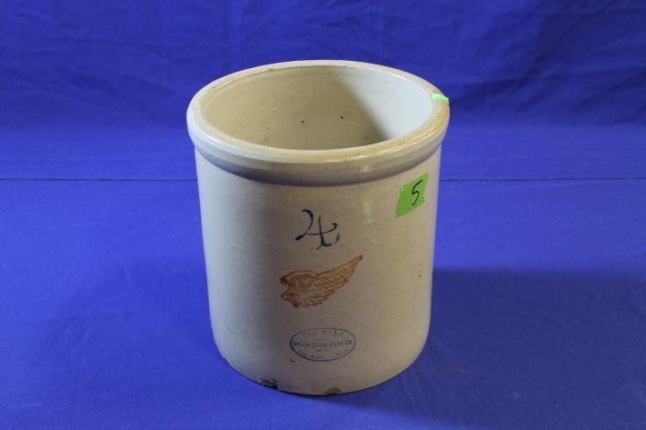 4 Gallon Red Wing Crock (1 of 1)