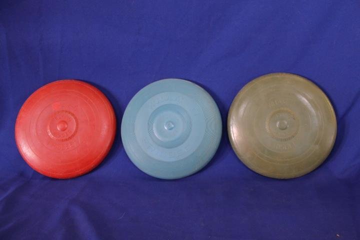 Lot of 3 Speedy Wham-O Flying Saucer Frisbee, Olive: Lot of 3 Speedy Wham-O Flying Saucer Frisbee, Olive Green, Red & Blue - Blue Has No Underside Text