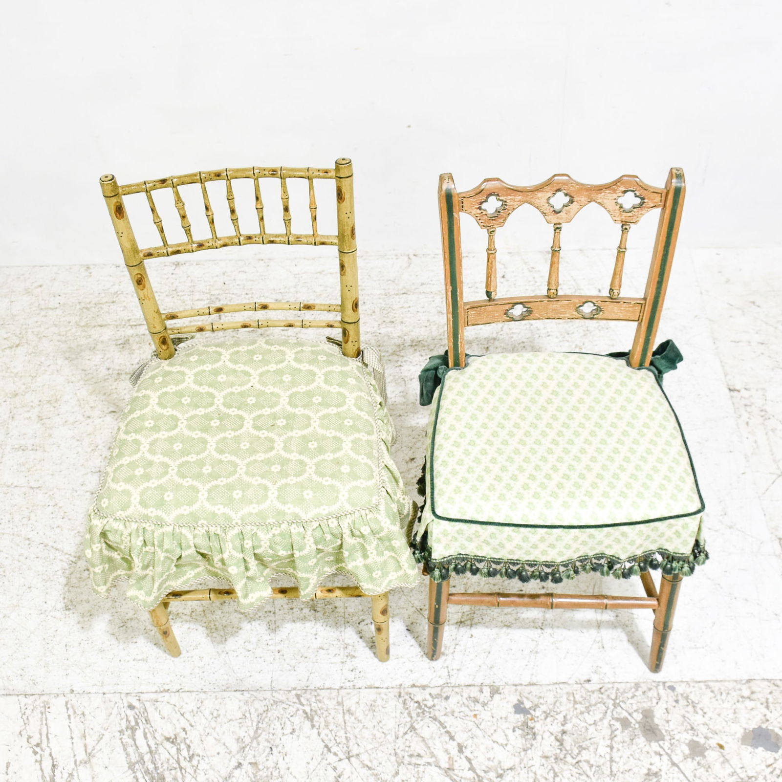 Group of 4 Painted Side Chairs (1 of 5)