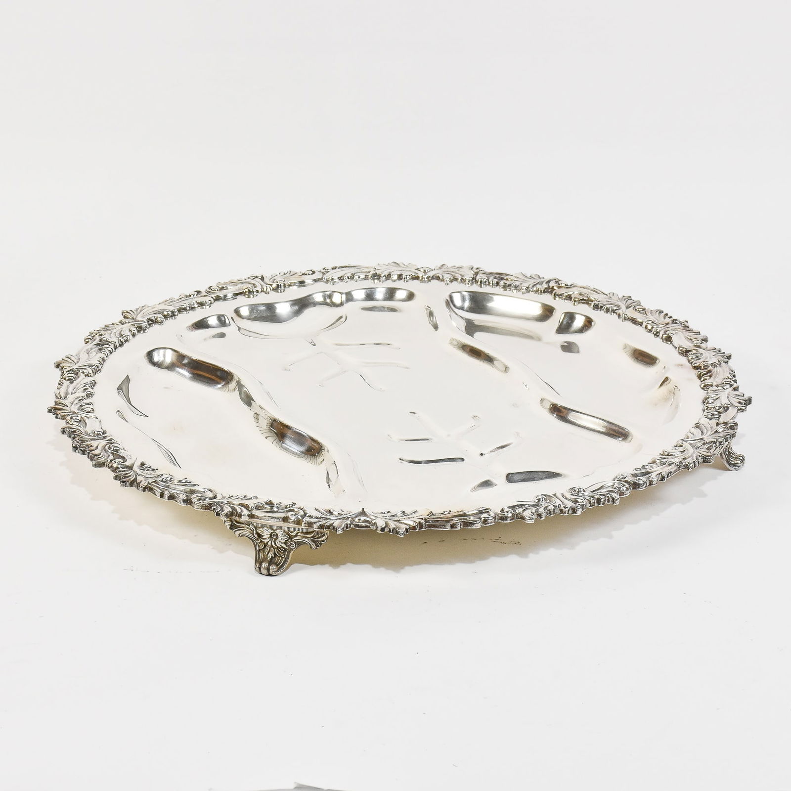 Group of 5 Silver Plated Serving Trays (1 of 12)