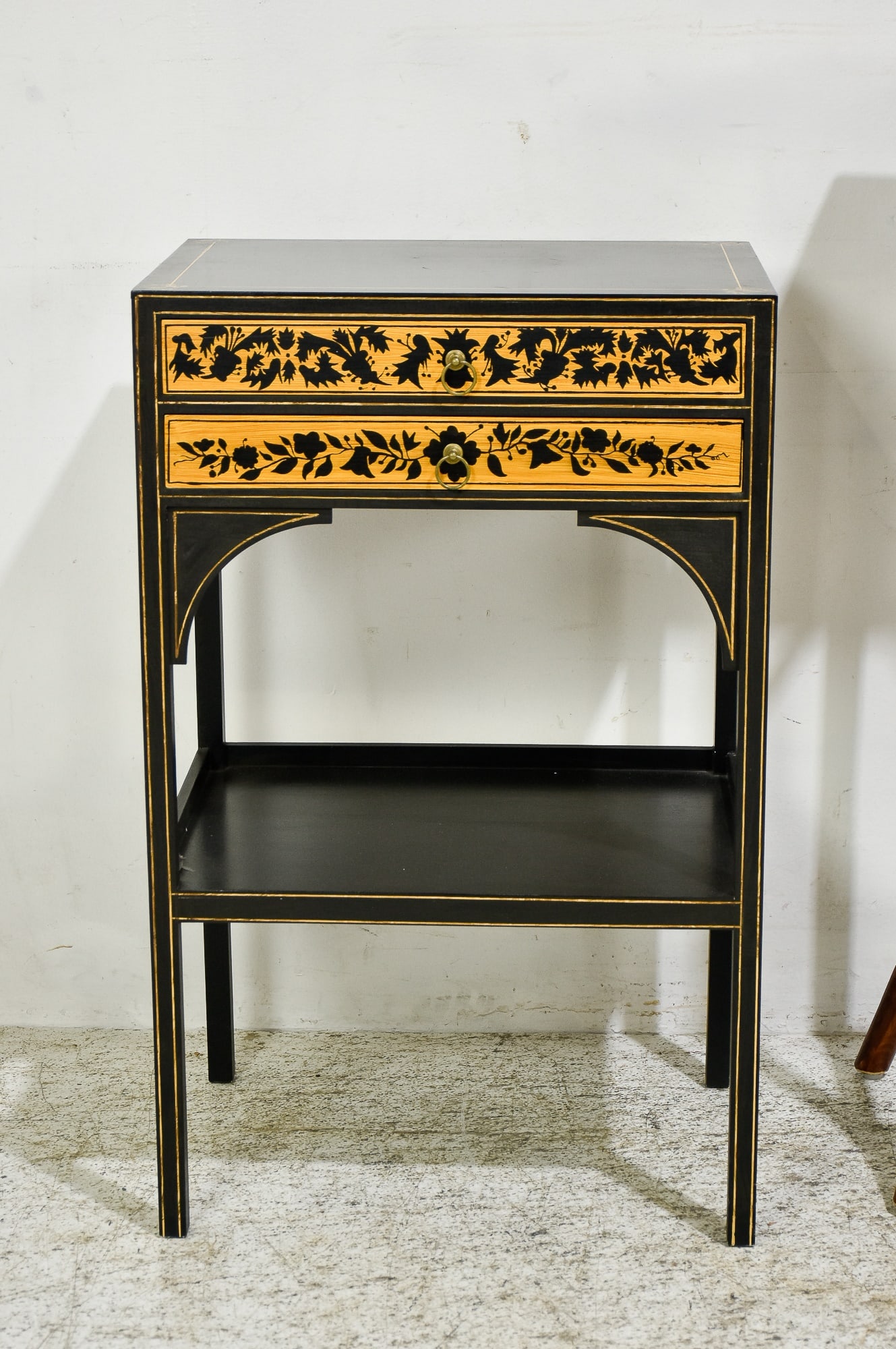 Group of 3 Side Tables (1 of 13)