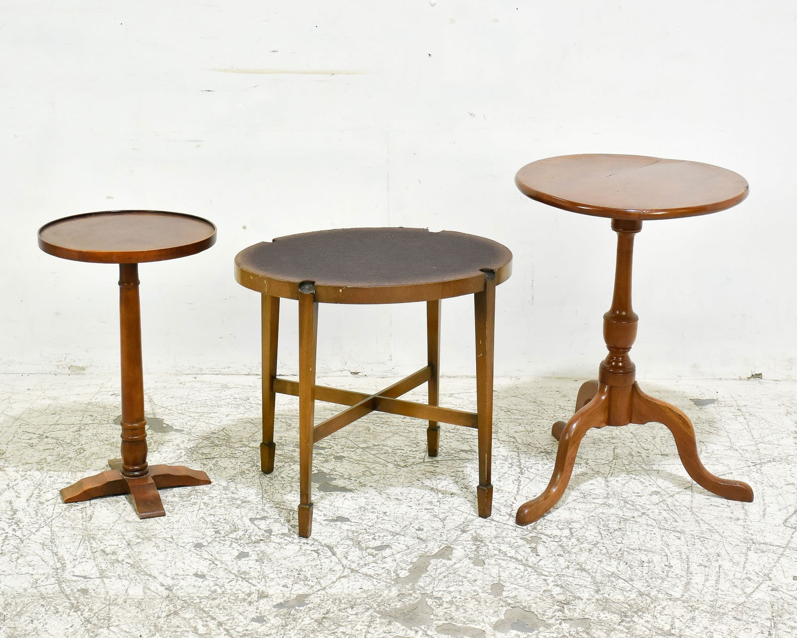 Group of 3 Occasional Tables (1 of 3)