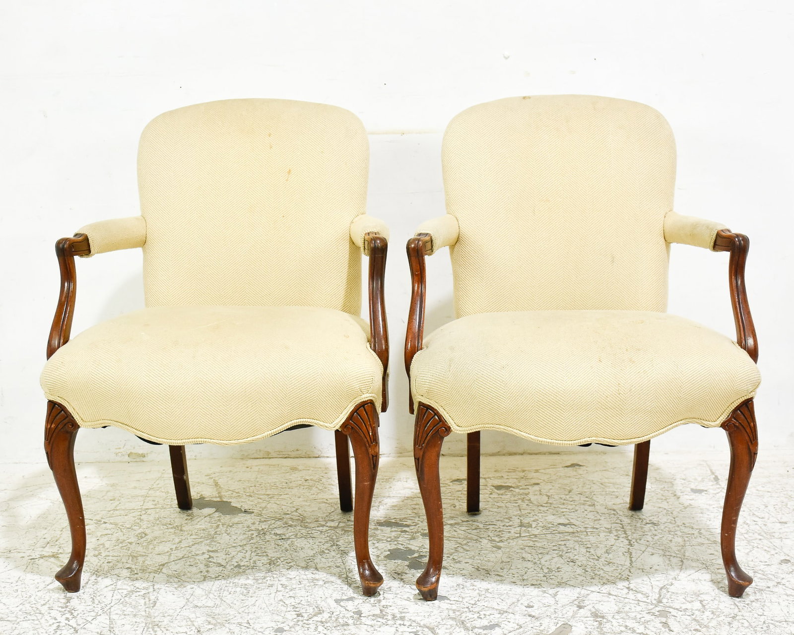 Pair of George II Style Beige Upholstered Mahogany Armchairs (1 of 10)