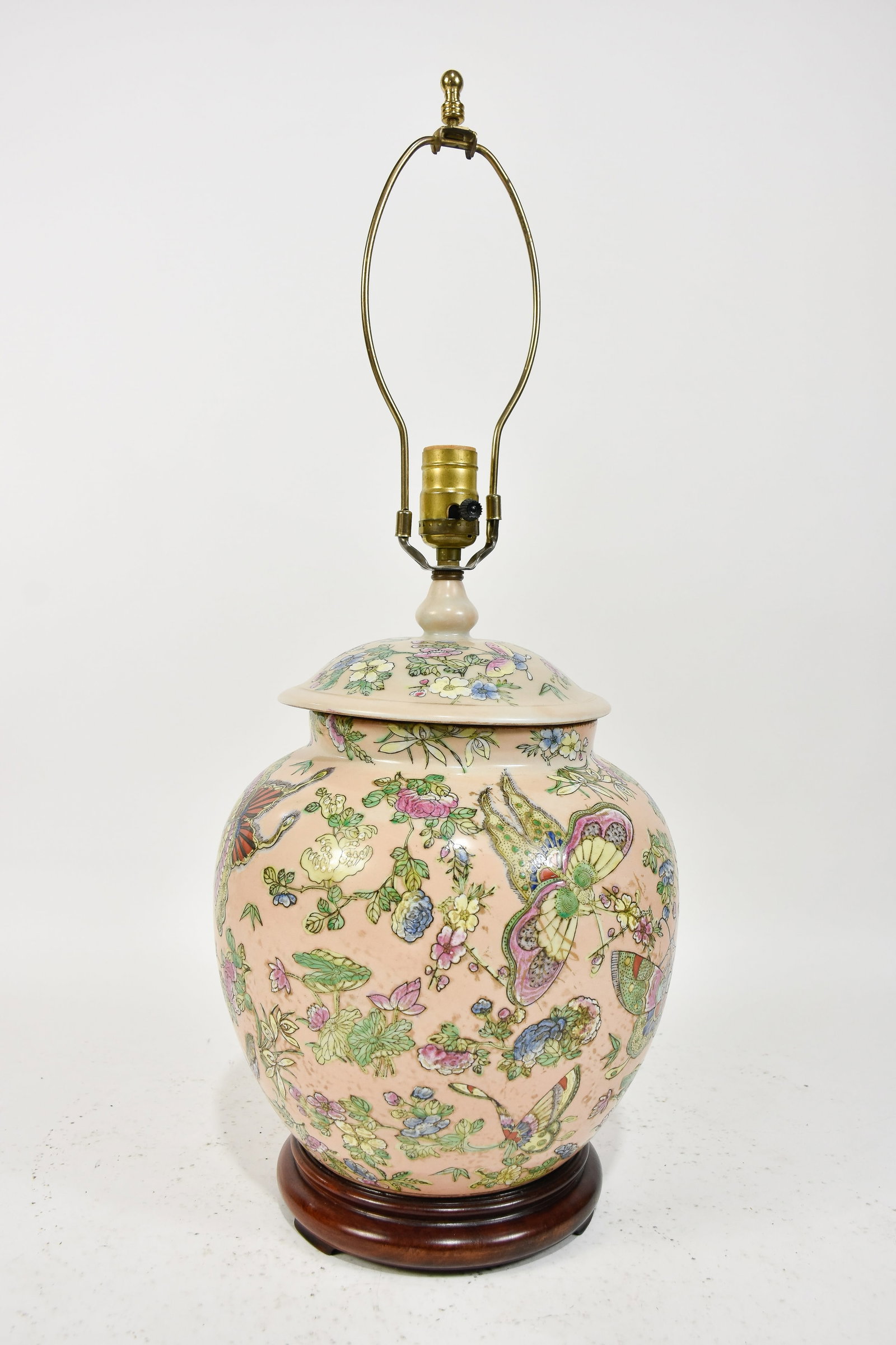 Chinese Style Porcelain Ginger Jar: Mounted as lamp * (25" h) Untested