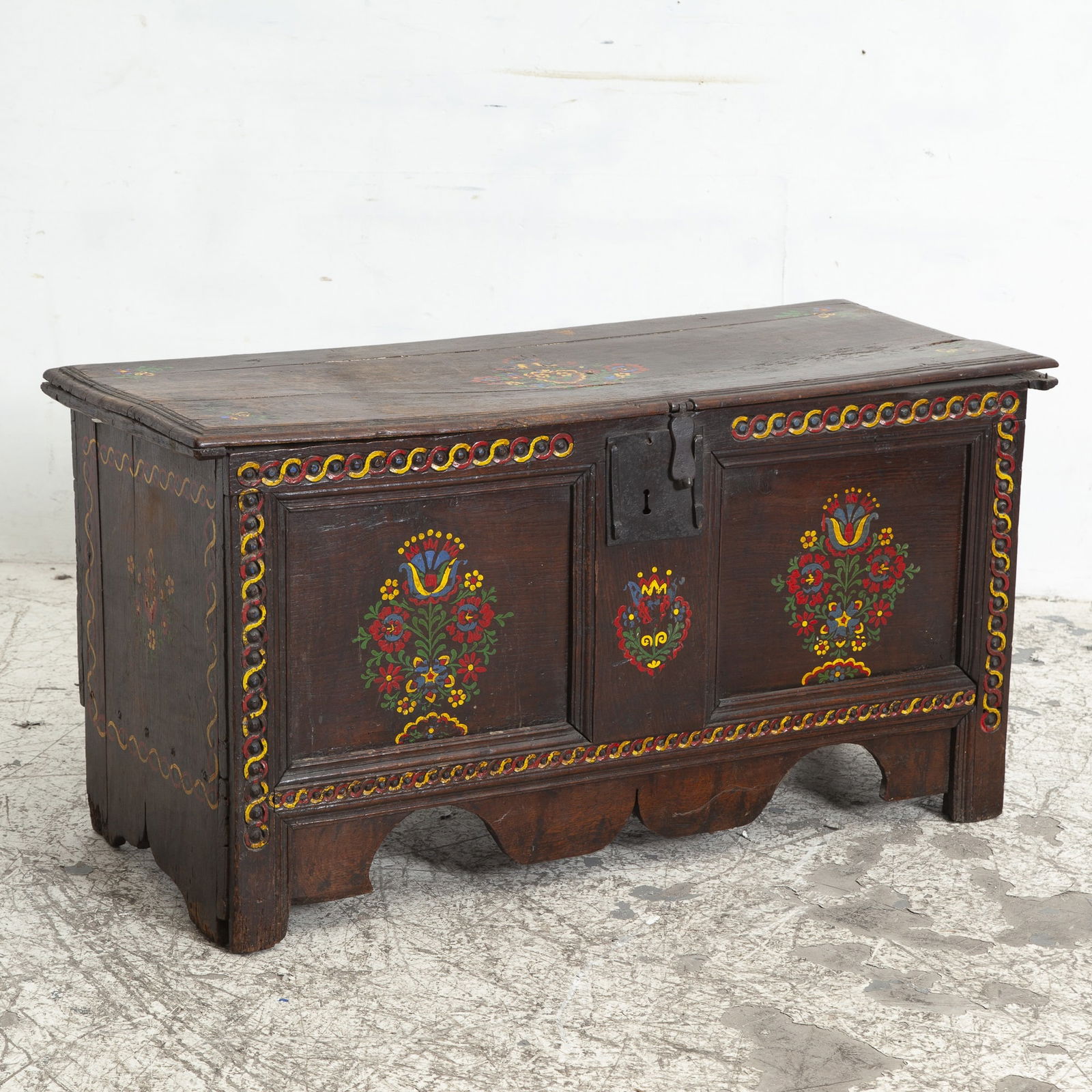 Continental Polychrome Decorated Oak Chest (1 of 7)