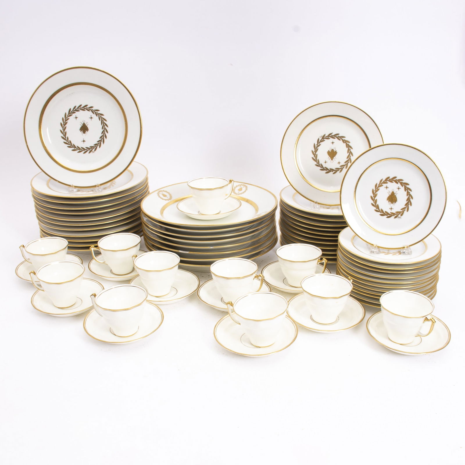 Serves Style Partial Porcelain Dinner Service (1 of 13)