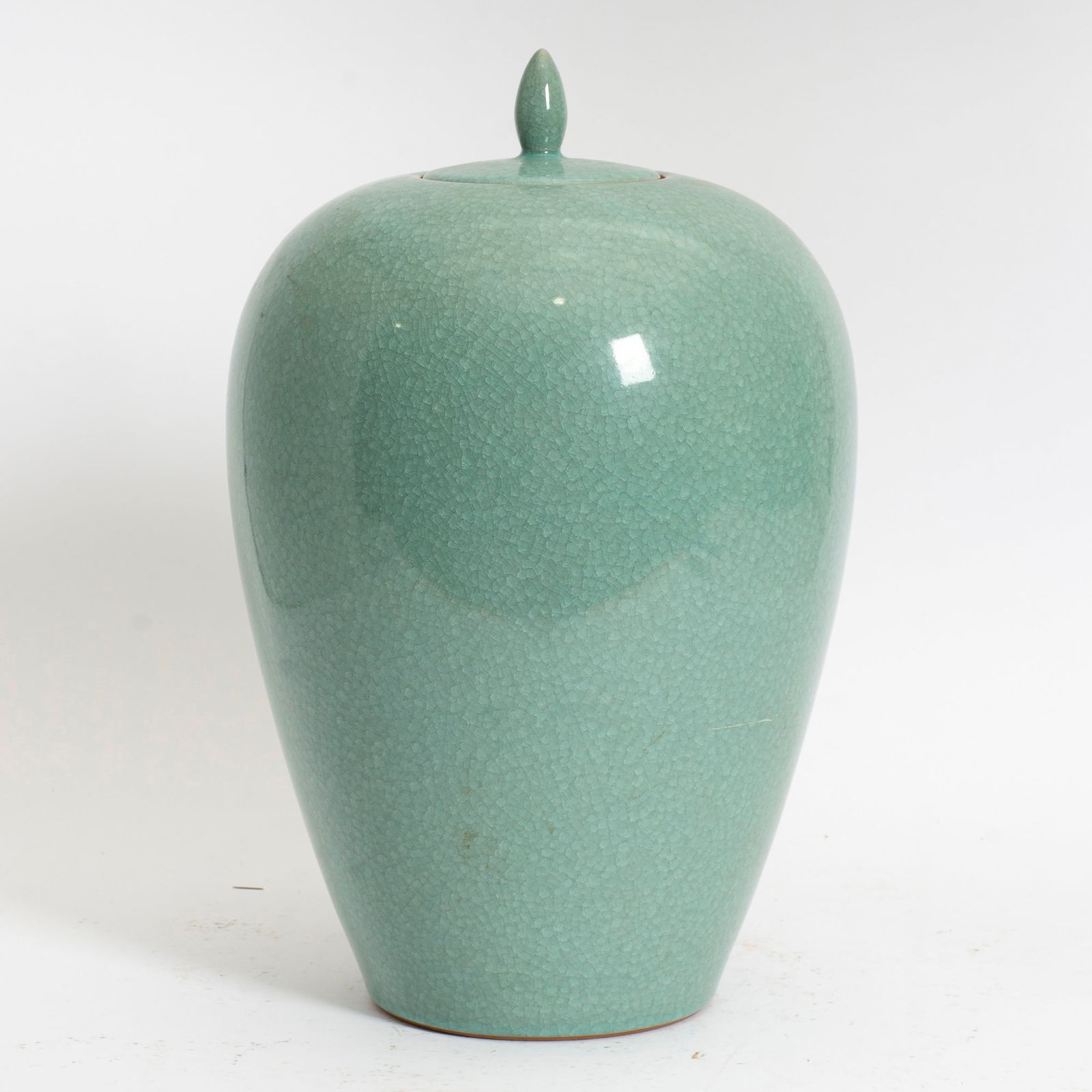 Chinese Glazed Porcelain Covered Jar (1 of 5)